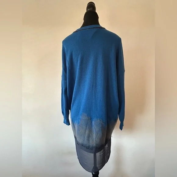 Initial knit sweater. - Picture 4 of 13